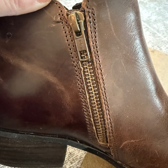 Born Bowlen Distressed Chocolate Brown Leather Zip Ankle Boots size 7.5 NIB! - Picture 10 of 11